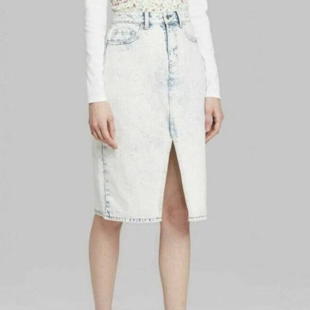 Denim skirt
